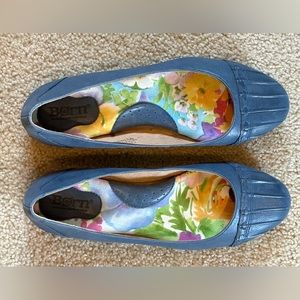 Born blue leather flats. Size 7.5.
